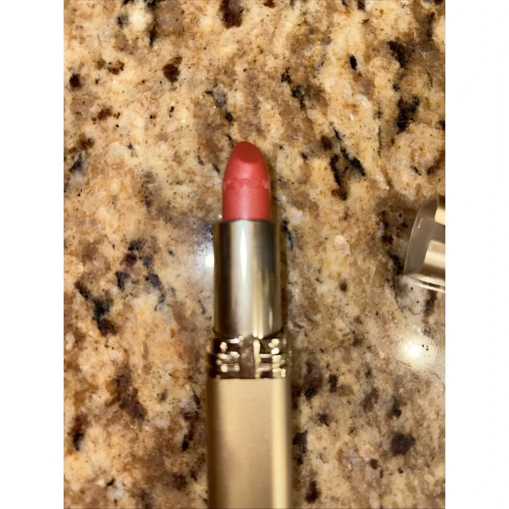 L'oreal Paris Colour Riche Lipstick - 444 Tropical Coral‎ NEW
